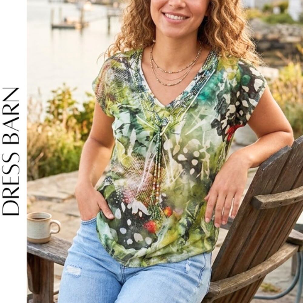 Dress Barn M Watercolor Floral Top – Lightweight Everyday Blouse